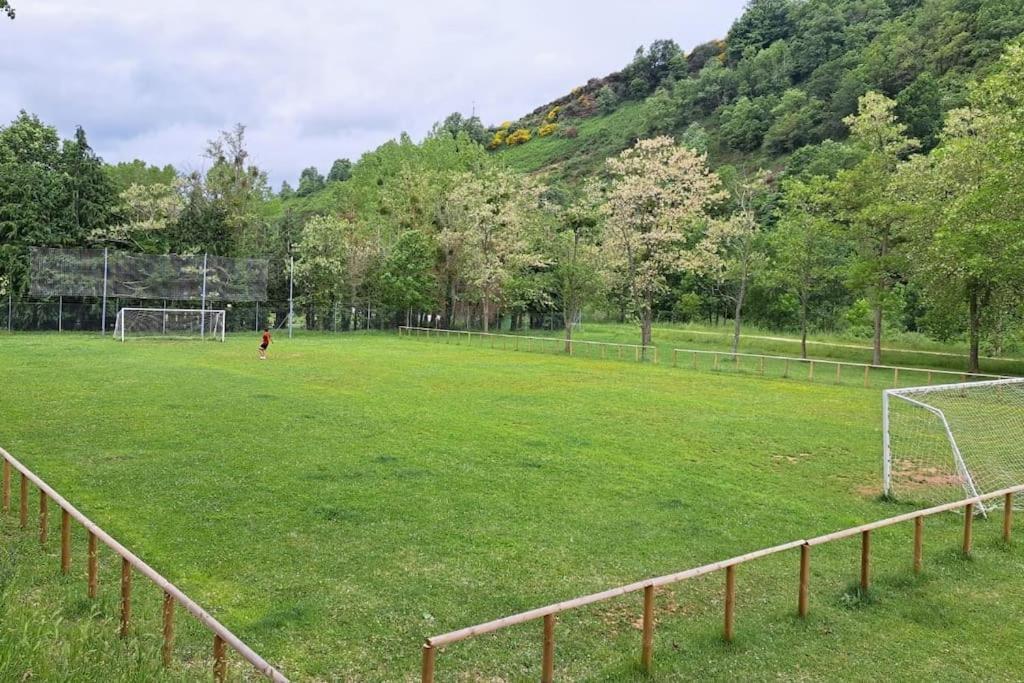 Espectacular Casa Rural En Espinosa de los Monteros מראה חיצוני תמונה