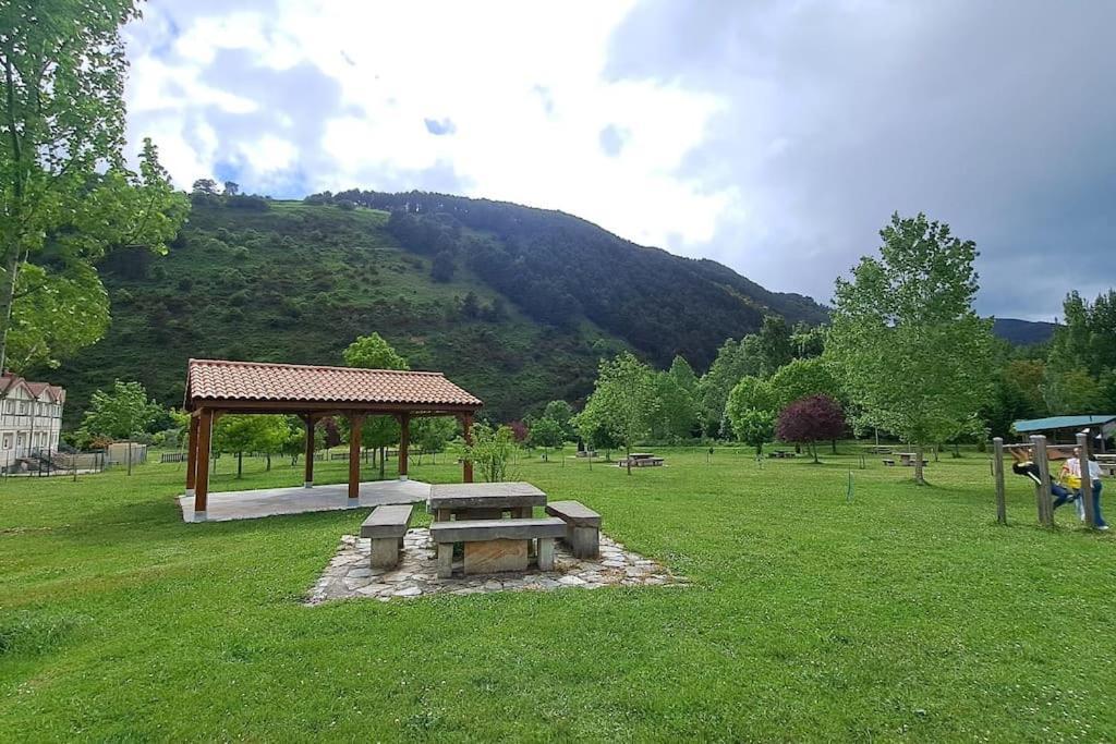 Espectacular Casa Rural En Espinosa de los Monteros מראה חיצוני תמונה